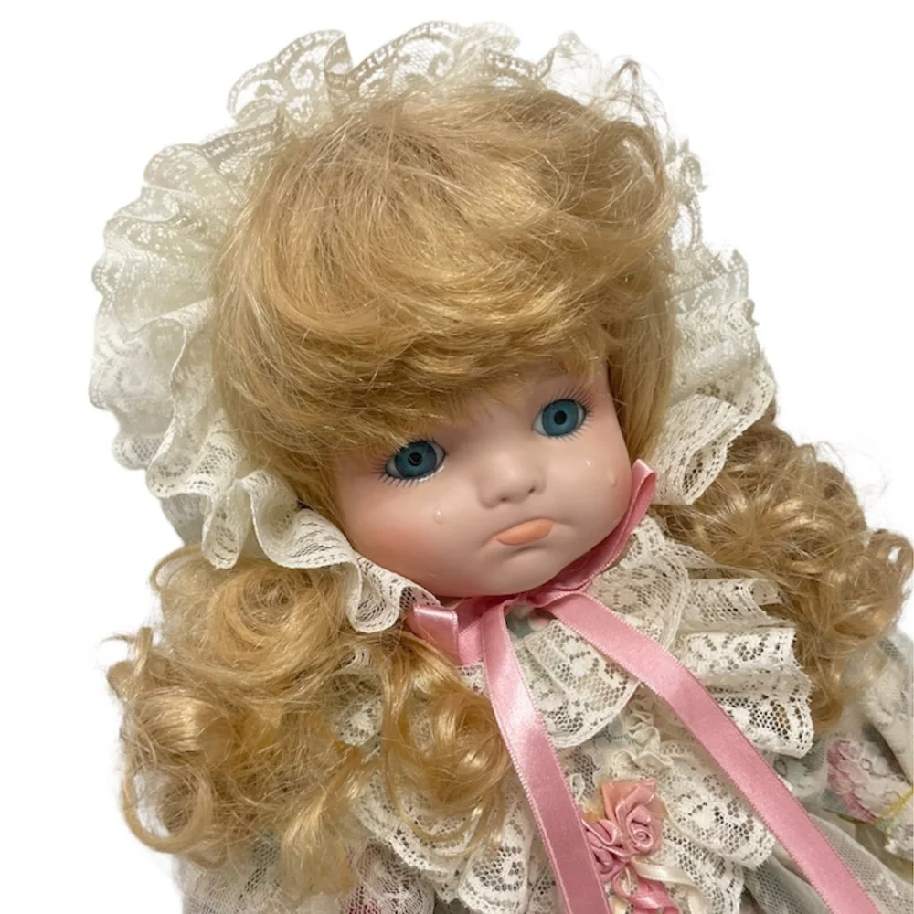 Vintage Victorian Doll Seymour Mann A Connoisseur Collection Crying Courtney